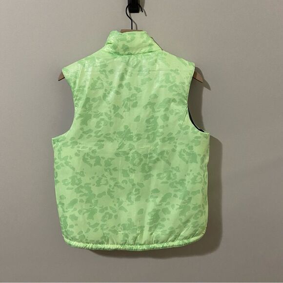 Nike Women's Therma Fit Repel Reversible Vest - Picture 12 of 15